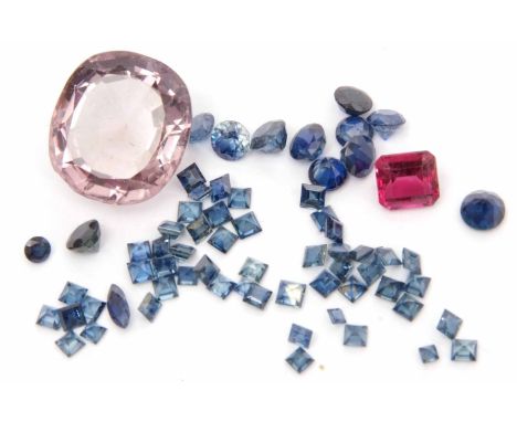 Mixed Lot: loose cut stones to include a pale amethyst, square cut ruby and a quantity of small sapphires