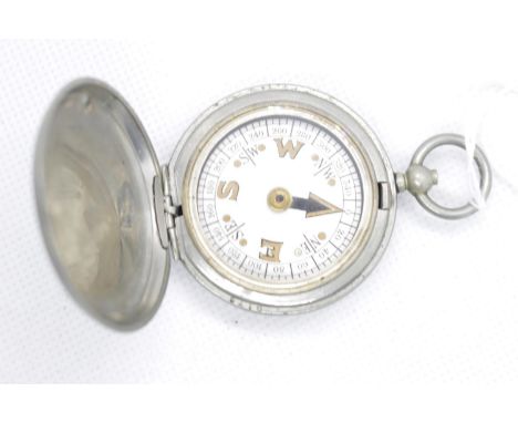 Dennison of Birmingham VI Military Compas dated 1917 marked 55692, 4.5cm in Diameter