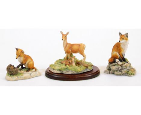 A Border Fine Arts fox and hedgehog figure group, 9cm high, another The Chiltern Collection deer RW7 and sitting fox 146. (3)
