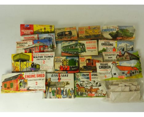 A quantity of Airfix 00 scale Railway kits unmade in both bag and box form, Locomotive include Railbus Series 2 and Diesel Sh