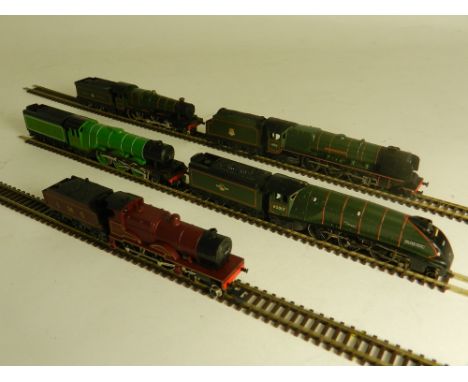 Five unboxed N Gauge steam locomotives by Graham Farish, to include a Princess Elizabeth in BR green, Flying Scotsman in appl