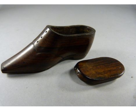 A Treen Snuff box in the form of a shoe (possibly oak)