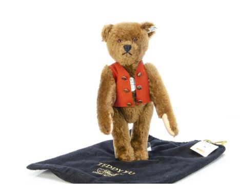 A Steiff limited edition Replica Teddy Bu 1925 520 of 4000, brown mohair, in original bag with certificate, 1998