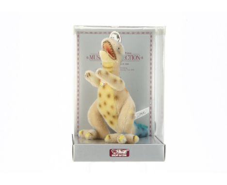 A Steiff limited edition Museum Collection 1959 Tyro Replica,  1462 of 4000, in original window box, 1991-92
