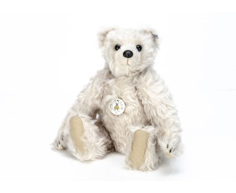 A Steiff limited Club Edition 2002/2003 white Bear 28 PB,  1389 for the year, in original box with certificate