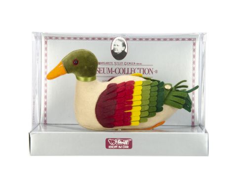 A Steiff limited edition Museum Collection 1892 Duck Replica,  2469 of 4000, in original window box, 1988-89