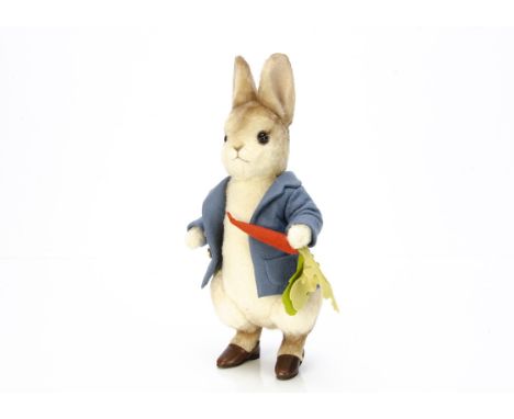 A R John Wright limited edition Beatrix Potter Peter Rabbit,  1567 of 2500, in original box with certificate, 1999 --13in. (3