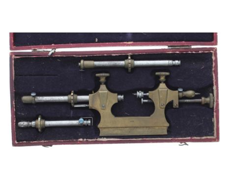 Cased 'Tour á Pivoter' tool, within a fitted case 