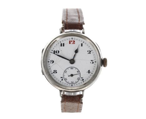 Silver wire-lug gentleman's wristwatch, London 1922, enamal dial with Arabic numerals, red twelve, minute track and subsidiar