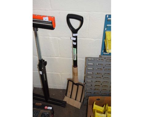 AS NEW GARDEN FORK 
