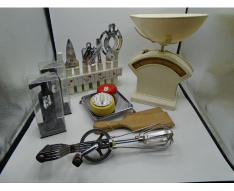 Box of kitchenalia to include salters scales, butter pats, bakerlite timer- case broken