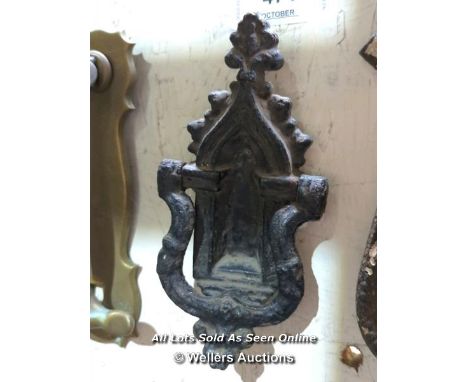 CAST IRON GOTHIC KNOCKER - 7.5" L