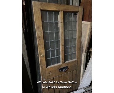 HALF LEADED LIGHT OAK DOOR - DAMAGED TOP RIGHT GLASS - 81" H X 35.5" W