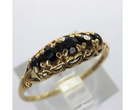 9ct gold ring set with five graduating sapphires, size P, 1.2g. UK P&amp;P Group 0 (£6+VAT for the first lot and £1+VAT for s