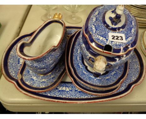 19thC Royal Worcester Tulip decorated Meat Plate, Tureen and Sauce boat with additional mark of Falcon Glass