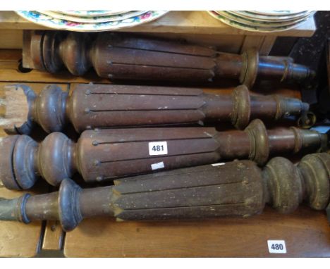 Set of 4 Georgian Mahogany table legs of tapering carved form with brass casters