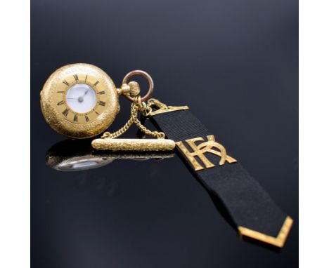 Halbsavonette in GG 750/000 mit Anstecknadel in GG 750/000 &amp; Chatelaine mit Goldmonturen in GG 585/000,  Schweiz um 1870,
