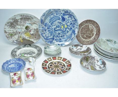 Mixed china, to include: A Royal Crown Derby Imari plate; a Clarice Cliff Confederation plate; further art plates; blue and w