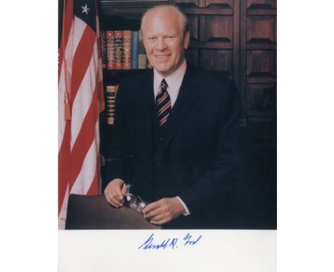 WORLD POLITICS: Selection of signed postcard photographs and slightly larger, 8 x 10s etc., by various world leaders and poli