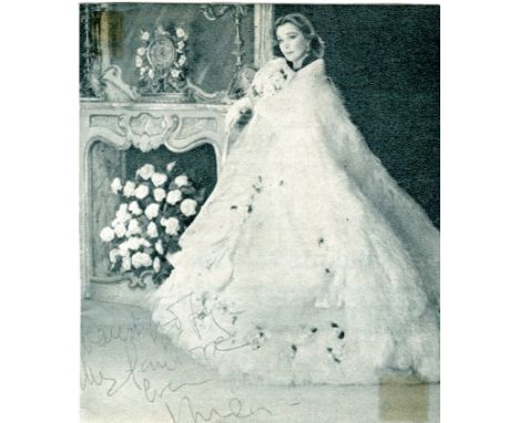 ACADEMY AWARD WINNERS: Vivien Leigh (1913-1967) English Actress, Academy Award winner. Vintage signed and inscribed 4 x 4.5 m