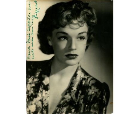 SIGNORET SIMONE: (1921-1985) French Actress. Academy Award Winner. Vintage signed and inscribed 7 x 9.5 (17.5cm x 23.5cm) pho