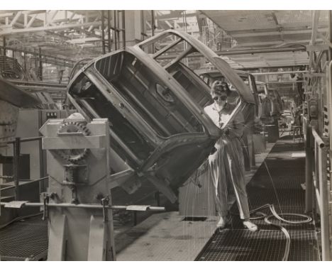 DDR - Osteuropa - Wirtschaft - - Sammlung von ca. 200 Pressephotographien mit Aufnahmen von Fach- und Industriemessen in Ostd