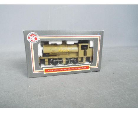 Dapol - A limited edition 0-6-0 class J-94 Austerity tank engine in L.N.E.R khaki livery operating number 8049. It comes with