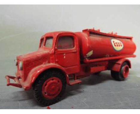 Sun Motor Co. - A built and unboxed white metal model kit possibly by Sun Model Co of a Bedford OY Tanker in 'Esso' livery. T