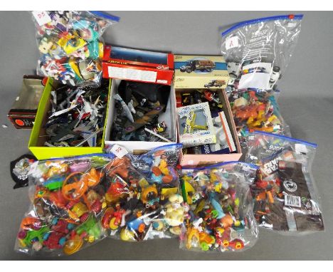 Corgi - Dinky - Scabak - A collection of over 40 x loose and 3 x boxed diecast vehicles predominantly aircraft in various sca