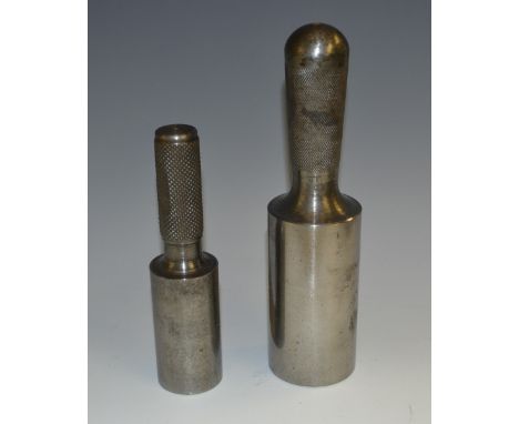 Railwayana - Tools - two metric hole plug gauges, stamped G[reat] W[estern][ R[ailway], 14.5cm & 19cm long, with knurled hand