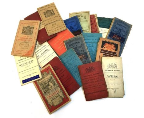Cartography interest: A large selection of approx. 20 linen backed maps, to include a Daily Mail Road Map of London, a Ravens