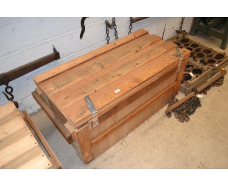 A large harness trunk