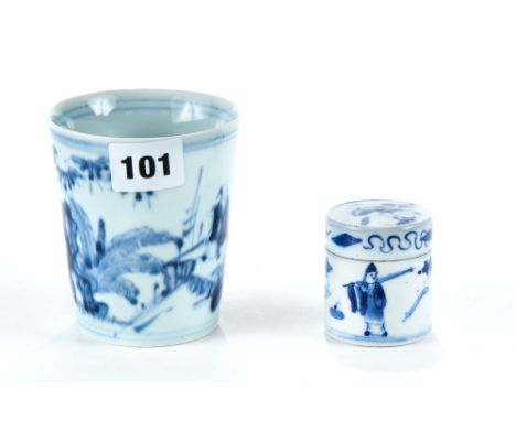 AN UNUSUAL ORIENTAL BLUE AND WHITE PORCELAIN BEAKER decorated with two figures playing a board game, blue mark to base, 3 3/4