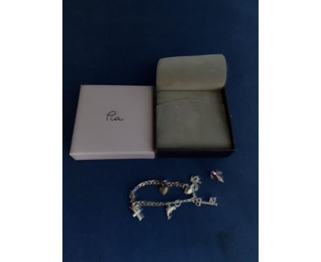 FINE SILVER CHARM BRACELET WITH 7 CHARMS BOXED 