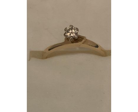 18CT HALLMARKED BRILLIANT CUT DIAMOND SOLITAIRE RING SIZE M. TOTAL GROSS WEIGHT 2.6 GRAMS 