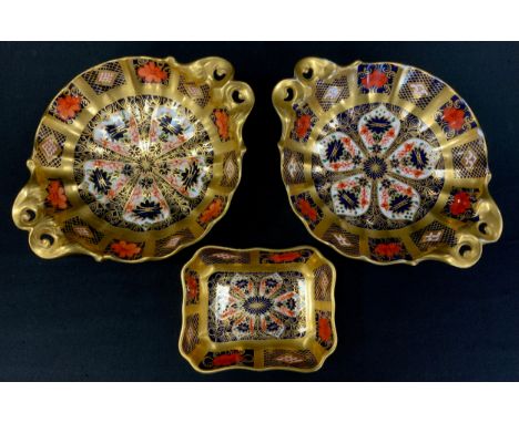 A pair of Royal Crown Derby 1128 pattern multi lobed dishes, pierced base, 12cm dia, other rectangular, first quality (3) 