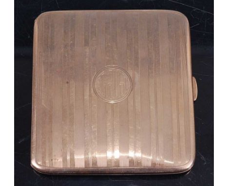An Art Deco 9ct gold pocket cigarette case, having striped engine turned exterior, the central roundel monogrammed LJH, the i