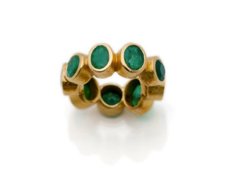 Smaragd RingRM 54750/000 Gelbgold getestet. 9 Smaragde rund oder oval facettiert geschliffen. 1 Smaragd defekt. Gewicht 16g.P