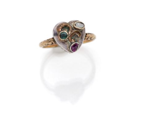 Ring als Herz mit FarbsteinenWohl England 19.Jh.RM 50,5Gelbgold 8kt (getestet) und Silber. Je ein kleiner Diamant, Smaragd un