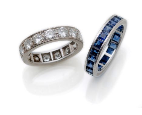 Konvolut 2 RingeRM 54/ RM 53Saphir Ring, 750/000 Weißgold gestempelt, 23 Saphir- Carres leicht bestoßen, Gewicht 4,1 g.Brilla
