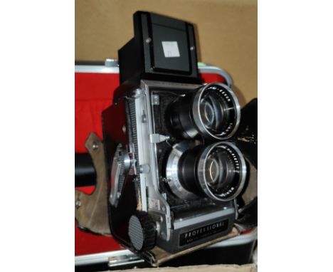 A Mamiya C3 Professional TLR camera with f4.5 135mm lenses 