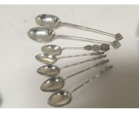 A Collection of Vintage Chinese silver spoons mixed Chinese hallmarks (7)