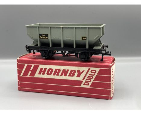 Hornby Dublo 4644 Hopper Wagon, unused mint condition, superb box with white type packing rings 