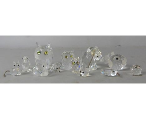Small quantity of Swarovski animals including elephant, three owls, duck, two birds, cat, mouse and fish and other similar fi