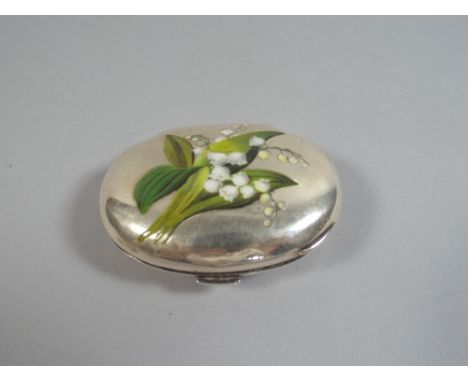 An Attractive Silver and Enamel Snuff Box. The Lid Depicting Flowers and Leaves. Later Green Satin Lined Interior. London 188