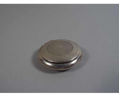 A Silver Compact by The Dennison Watch Case Company Ltd. Machine Turned Decoration to Lid. Birmingham 1926
