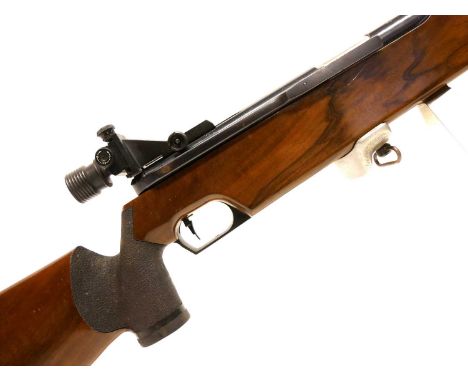Feinwerkbau Model 300 s .177 air rifle with case, spotting scope and accessories Feinwerkbau Model 300S .177 air rifle, 19.5i