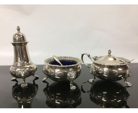 SOLID HALLMARKED SILVER THREE PIECE CONDIMENT SET, COMPRISING PEPPER POT, BLUE GLASS LINED SALT AND GLASS LINED MUSTARD BOTH 