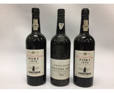 3 BOTTLES OF VINTAGE PORT TO INCLUDE SANDEMANS 1979 (2) AND TAYLORS 1983 (1) (75CL.)