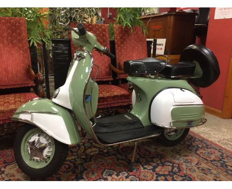 VESPA DOUGLAS SUPER D REG 1966 REGISTERED AS 125CC AVG270D FITTED WITH A PX125CC ENGINE AND 12 VOLT ELECTRICS, RECENT SERVICE